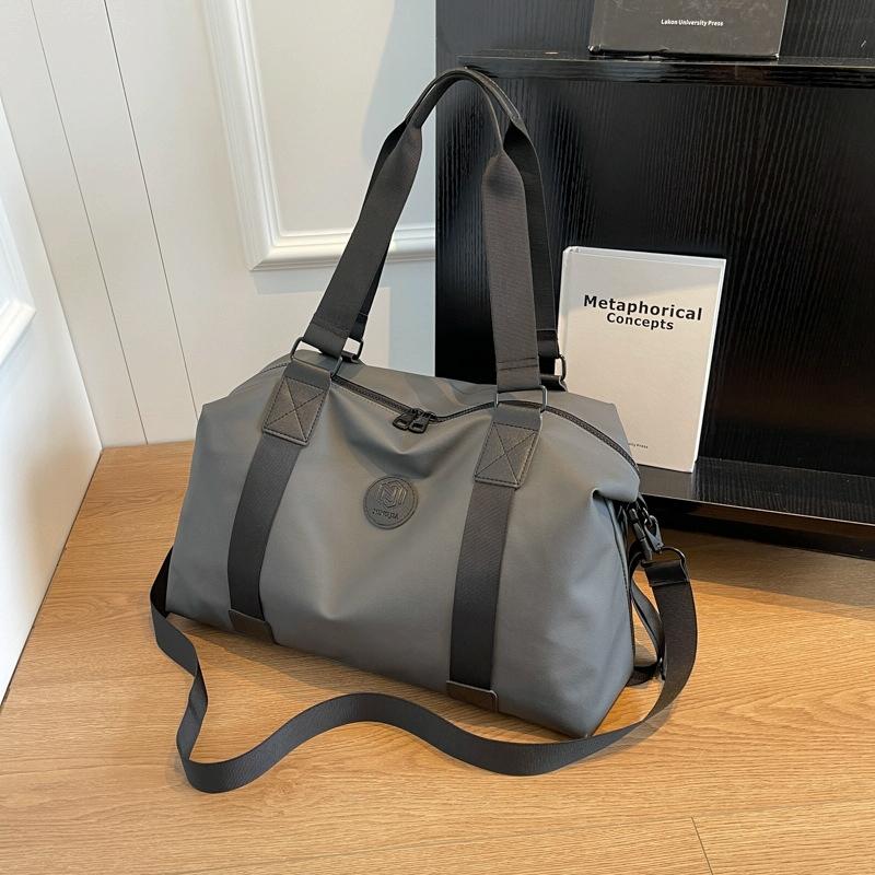 B&E Travel & Fitness Bag-1
